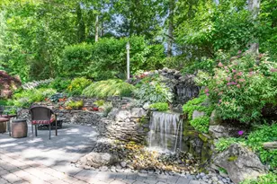 10 Serene Ct, Dix Hills, NY 11746 - Photo 7