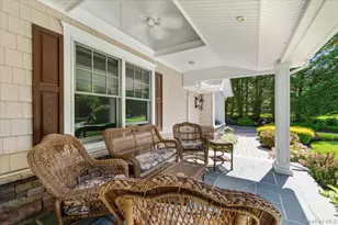 10 Serene Ct, Dix Hills, NY 11746 - Photo 49