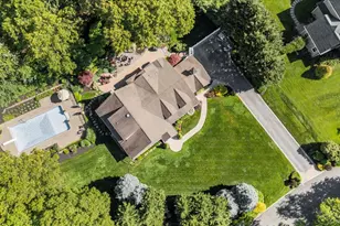 10 Serene Ct, Dix Hills, NY 11746 - Photo 47