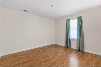 10 Serene Court, Dix Hills, NY 11746 - Photo 29