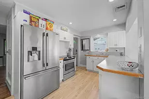 20 Richmond Blvd, Lake Grove, NY 11755 - Photo 11