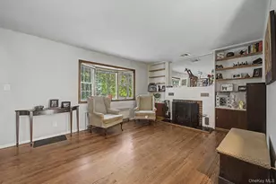 20 Richmond Blvd, Lake Grove, NY 11755 - Photo 9