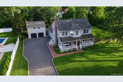 20 Richmond Boulevard, Lake Grove, NY 11755 - Photo 3