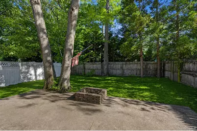 20 Richmond Boulevard, Lake Grove, NY 11755 - Photo 37