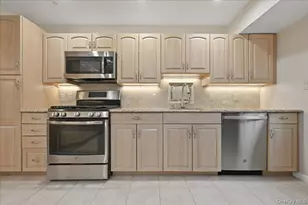 2504 Cadillac Dr, East Meadow, NY 11554 - Photo 11