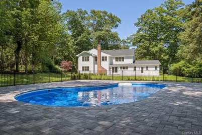 19 Woodvale Drive, Syosset, NY 11791 - Photo 37