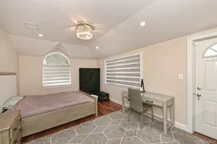 66-26 Marathon Pkwy, Little Neck, NY 11362 - Photo 21