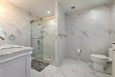 66-26 Marathon Pkwy., Little Neck, NY 11362 - Photo 19