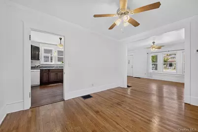 10 S Grand Avenue, Poughkeepsie, NY 12603 - Photo 13
