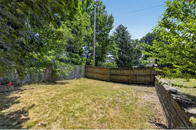 10 S Grand Avenue, Poughkeepsie, NY 12603 - Photo 27