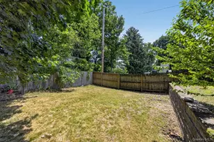 10 S Grand Ave, Poughkeepsie, NY 12603 - Photo 27
