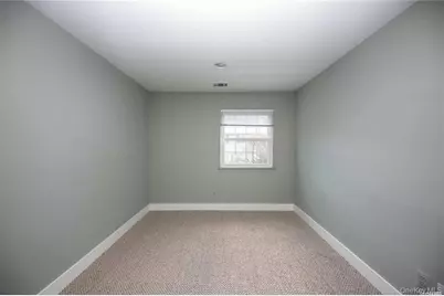 29 Woodlake E Drive, Woodbury, NY 11797 - Photo 13