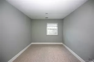 29 Woodlake E Dr, Woodbury, NY 11797 - Photo 13