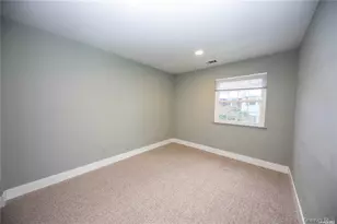 29 Woodlake E Dr, Woodbury, NY 11797 - Photo 15