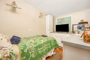 407 Sheridan Blvd, Inwood, NY 11096 - Photo 15