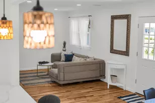 8 N Westbury Rd, Hampton Bays, NY 11946 - Photo 37