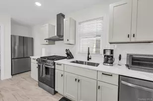8 N Westbury Rd, Hampton Bays, NY 11946 - Photo 13