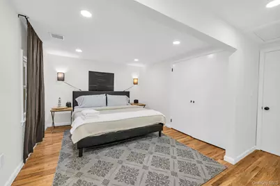 8 N Westbury Road, Hampton Bays, NY 11946 - Photo 27