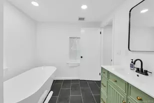8 N Westbury Rd, Hampton Bays, NY 11946 - Photo 29