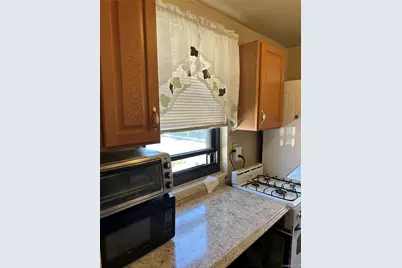 158 06 Cross Island Parkway #6-2, Whitestone, NY 11357 - Photo 3