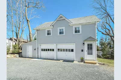 61 Locust Avenue apt. #1, Sea Cliff, NY 11579 - Photo 1