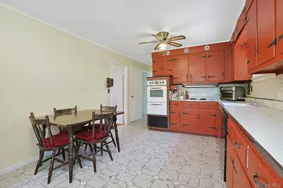 445 E Sunnyside Lane, Irvington, NY 10533 - Photo 7