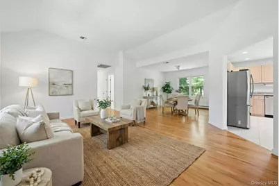2675 Kerwin Boulevard, Greenport, NY 11944 - Photo 7