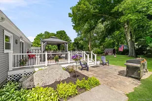 644 Sharon Ln, Yorktown Heights, NY 10598 - Photo 25
