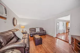 36 Sunrise Ln, Levittown, NY 11756 - Photo 13