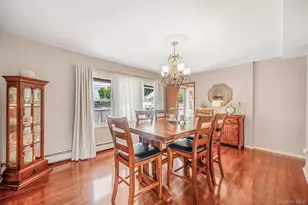 36 Sunrise Ln, Levittown, NY 11756 - Photo 11