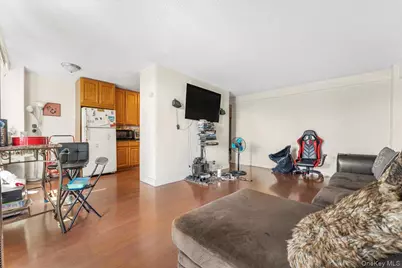 825 Morrison Avenue #16A, Bronx, NY 10473 - Photo 3