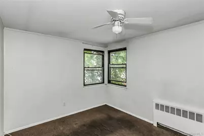 828 N Fletcher Avenue, Valley Stream, NY 11580 - Photo 19