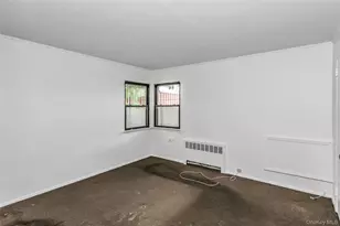 828 N Fletcher Ave, Valley Stream, NY 11580 - Photo 15