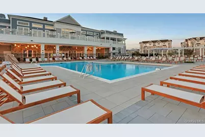33204 Spruce Pond Circle, Plainview, NY 11803 - Photo 27