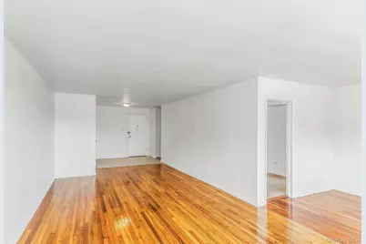 209-39 23rd Avenue #3F, Bayside, NY 11360 - Photo 5