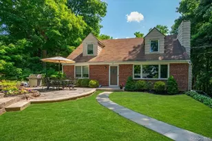 105 High St Ext, Mount Kisco, NY 10549 - Photo 3