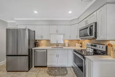 51 Skylark Road, Massapequa Park, NY 11762 - Photo 7
