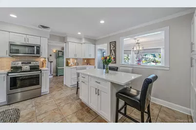 51 Skylark Road, Massapequa Park, NY 11762 - Photo 9