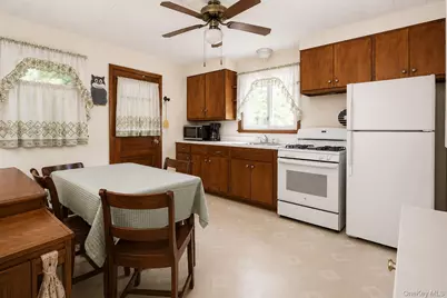 19 East Avenue, Walden, NY 12586 - Photo 19