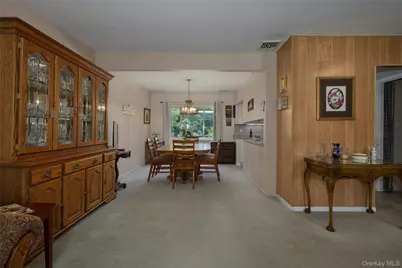 8 Abbie Lane, Hyde Park, NY 12538 - Photo 7