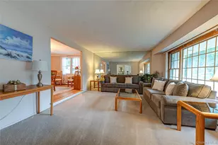 23 Hurtin Blvd, Smithtown, NY 11787 - Photo 7