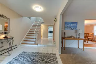 23 Hurtin Blvd, Smithtown, NY 11787 - Photo 3