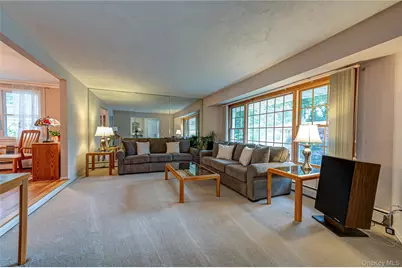 23 Hurtin Boulevard, Smithtown, NY 11787 - Photo 5