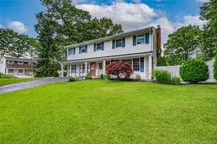 23 Hurtin Blvd, Smithtown, NY 11787 - Photo 35