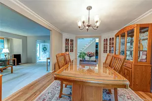 23 Hurtin Blvd, Smithtown, NY 11787 - Photo 9