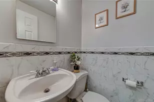 23 Hurtin Blvd, Smithtown, NY 11787 - Photo 17
