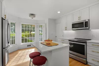 34 Old Town Crossing, Mount Kisco, NY 10549 - Photo 13
