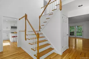34 Old Town Crossing, Mount Kisco, NY 10549 - Photo 5