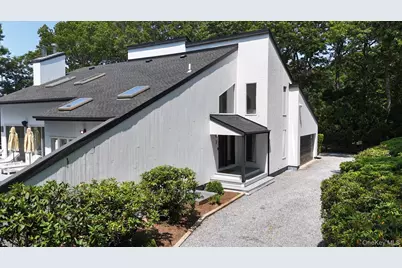 7 Midhampton Court, Quogue, NY 11959 - Photo 1