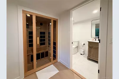 7 Midhampton Court, Quogue, NY 11959 - Photo 17
